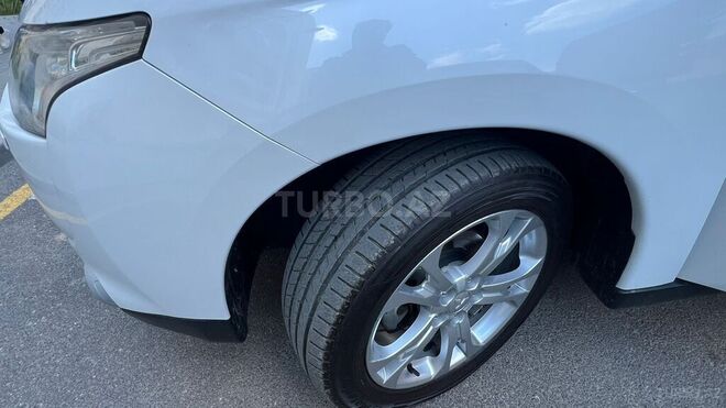 Mitsubishi Outlander-5