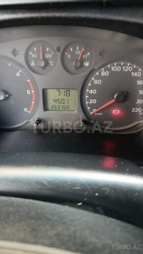 Ford Transit-9