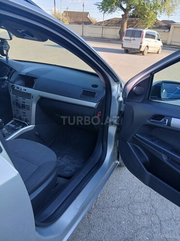Opel Astra-2