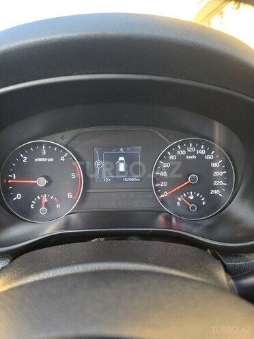 Kia Sportage-12
