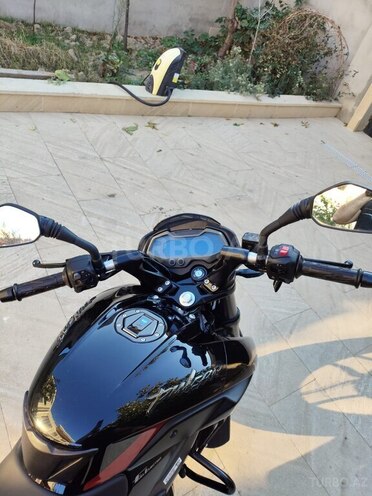 Bajaj Pulsar NS 200-8