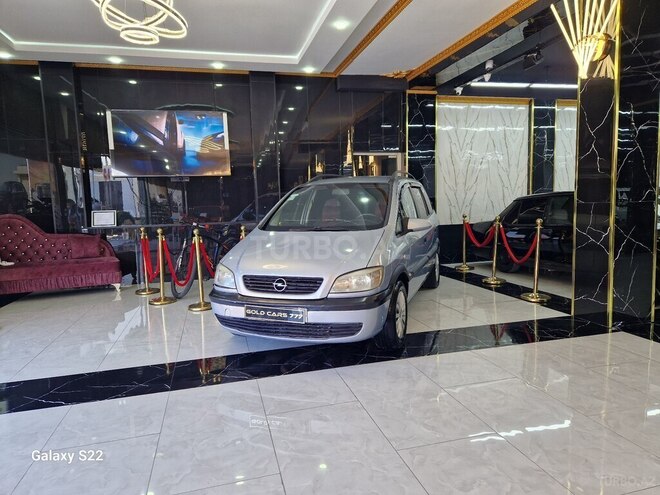 Opel Zafira-2