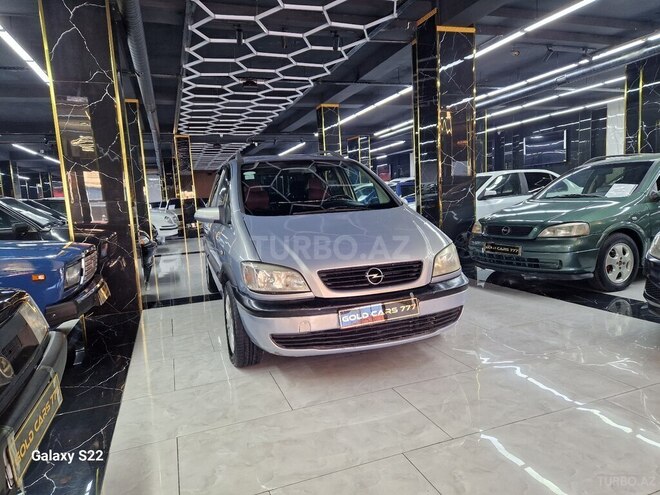 Opel Zafira-15