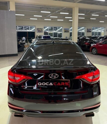Hyundai Sonata-14