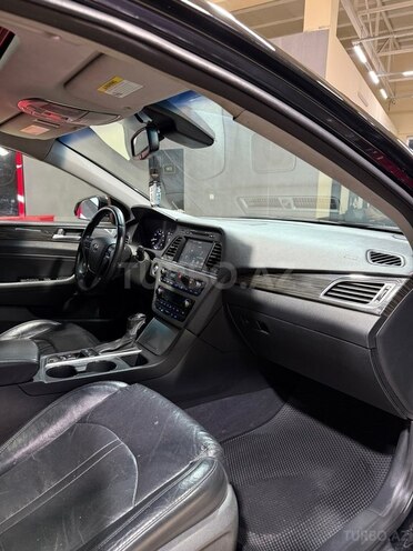 Hyundai Sonata-18