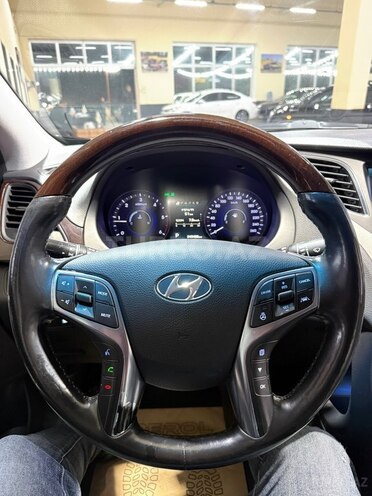 Hyundai Grandeur-25