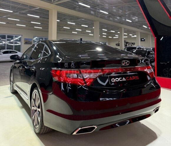 Hyundai Grandeur-10