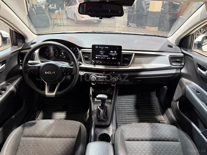 Kia Rio-16