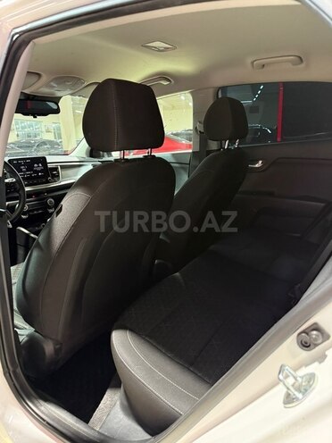 Kia Rio-18