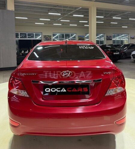 Hyundai Accent-9