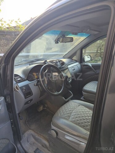 Mercedes Viano-6