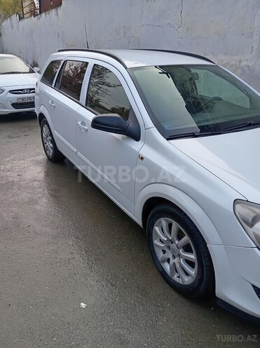 Opel Astra-2