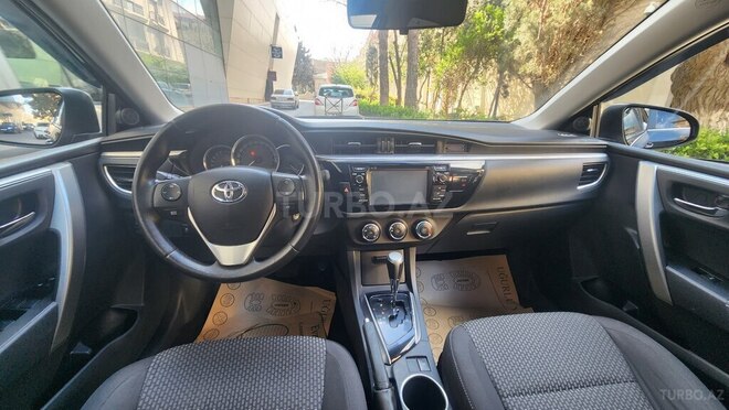 Toyota Corolla-5