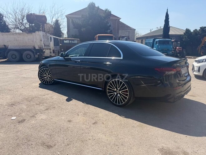 Mercedes E 220 d-2