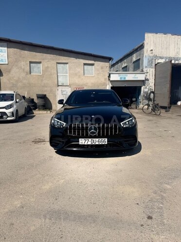 Mercedes E 220 d-1