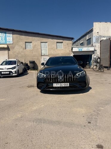 Mercedes E 220 d-6