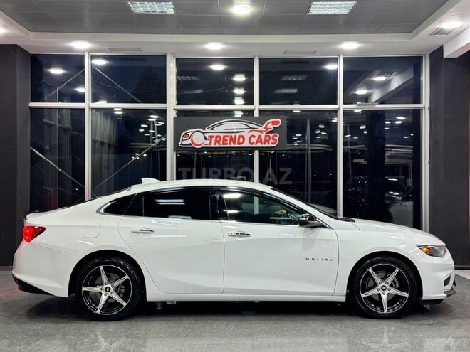 Chevrolet Malibu-5