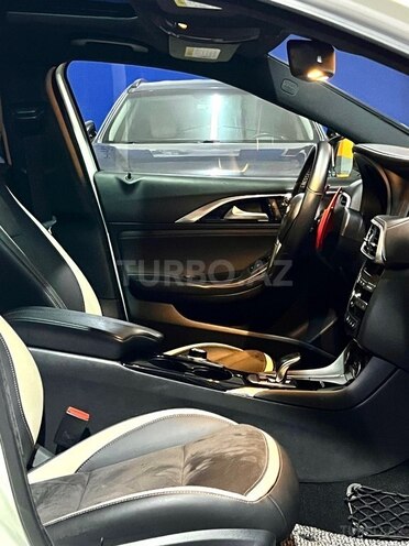 Infiniti QX30 2018, 60,500 km - 2.0 l - Sumqayıt