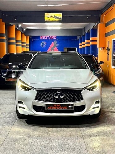 Infiniti QX30 2018, 60,500 km - 2.0 l - Sumqayıt