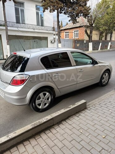 Opel Astra-10