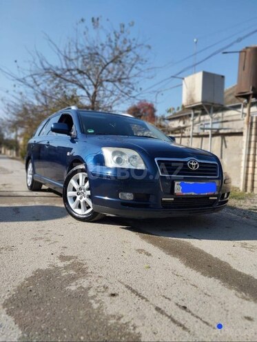 Toyota Avensis-2