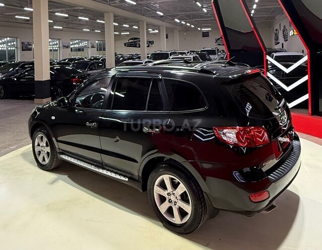 Hyundai Santa Fe-6