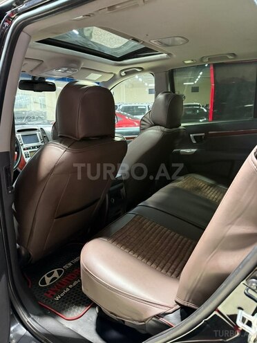 Hyundai Santa Fe-15