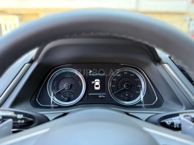 Hyundai Sonata-12