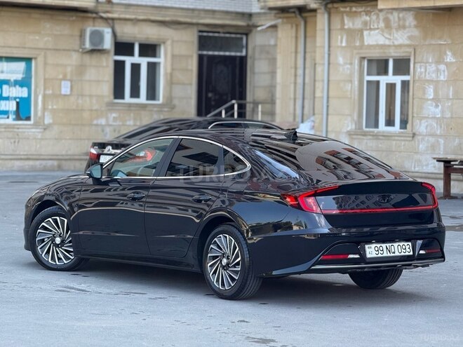 Hyundai Sonata-7