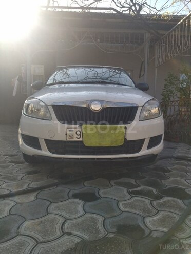 Skoda Fabia-1