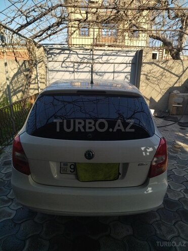 Skoda Fabia-6