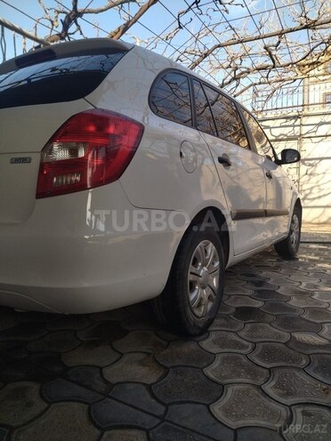 Skoda Fabia-5