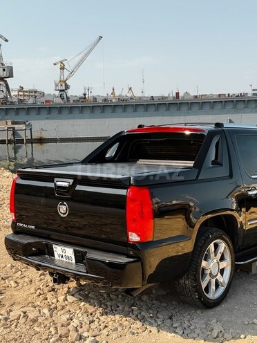 Cadillac Escalade-8