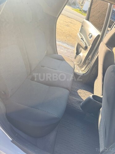 Nissan Note-6