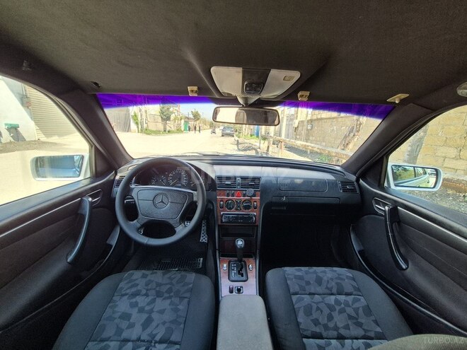 Mercedes C 220 1999, 256,385 km - 2.2 l - Bakı