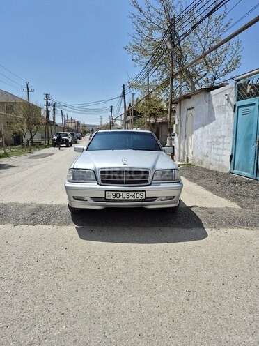 Mercedes C 220 1999, 256,385 km - 2.2 l - Bakı