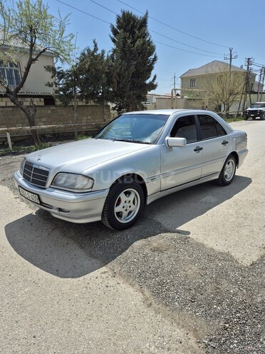 Mercedes C 220 1999, 256,385 km - 2.2 l - Bakı