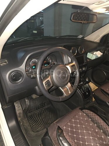 Jeep Compass-9