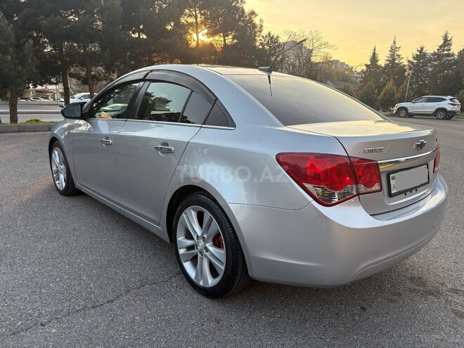 Chevrolet Cruze-5