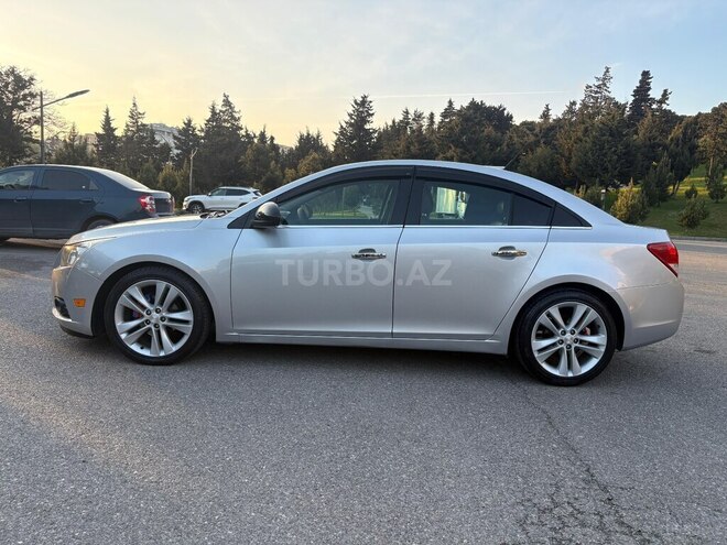Chevrolet Cruze-18