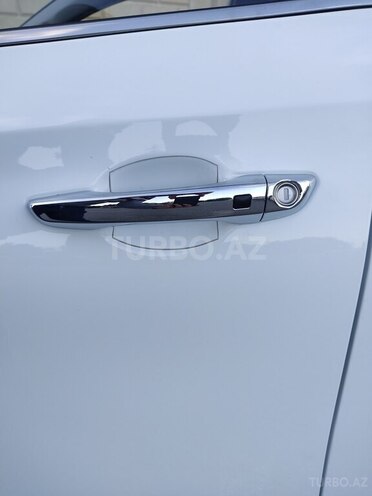 Hyundai Accent-7