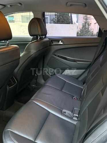 Hyundai Tucson-8