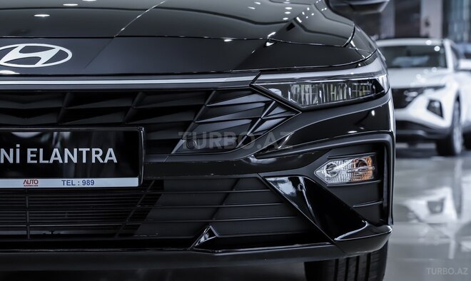 Hyundai Elantra-4
