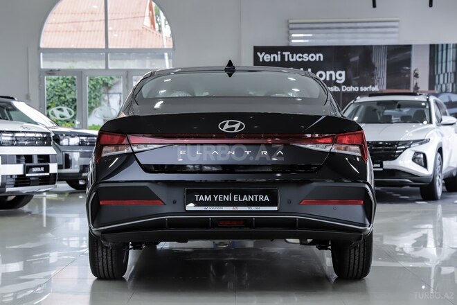 Hyundai Elantra-6