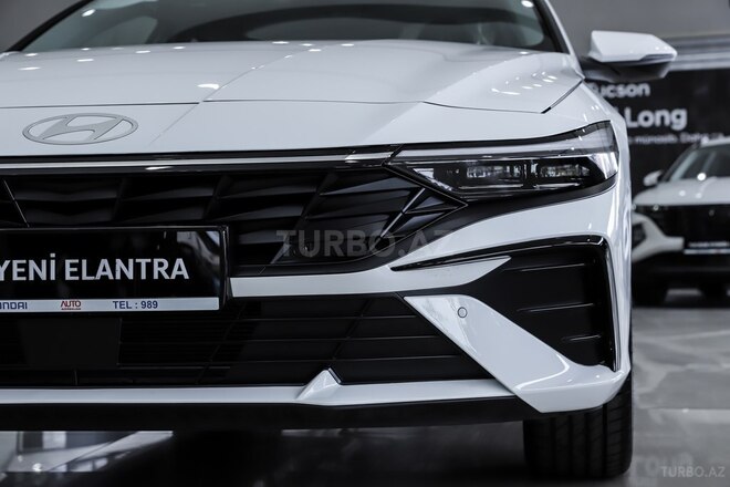 Hyundai Elantra-10