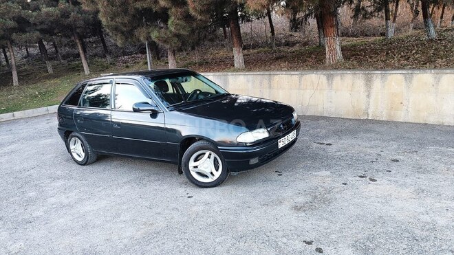 Opel Astra-2