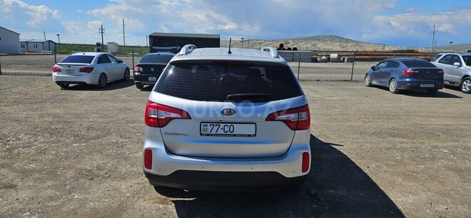Kia Sorento-4