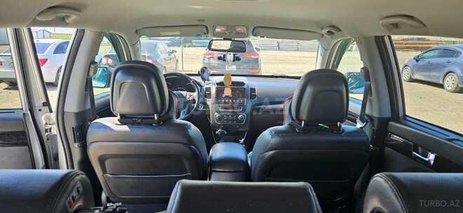 Kia Sorento-9