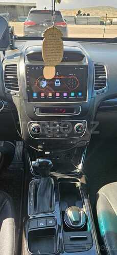 Kia Sorento-11