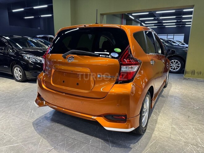 Nissan Note-6